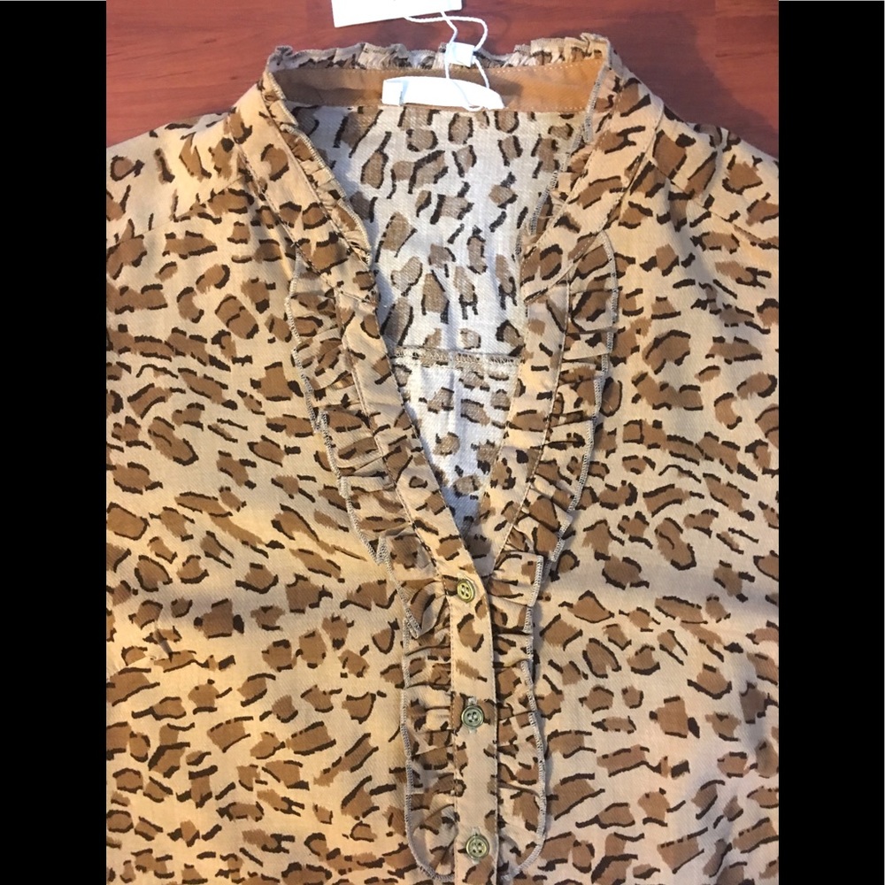NEW Leopard Ruffle Button-Down Puff Shoulder Top L - Picture 5 of 6